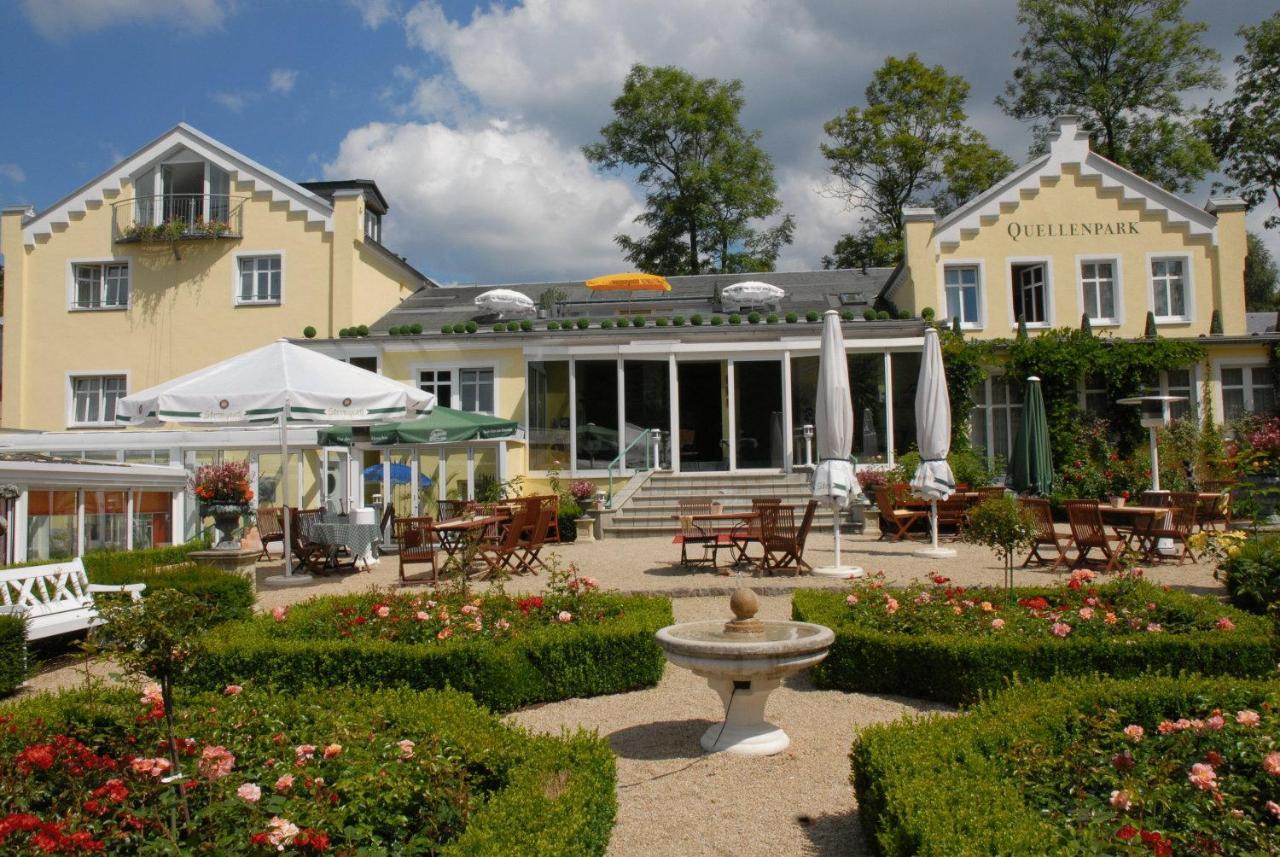 Hotel Quellenpark Bad Elster Bagian luar foto