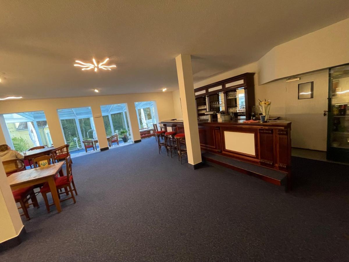 Hotel Quellenpark Bad Elster Bagian luar foto