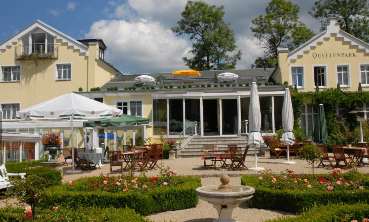 Hotel Quellenpark Bad Elster Bagian luar foto