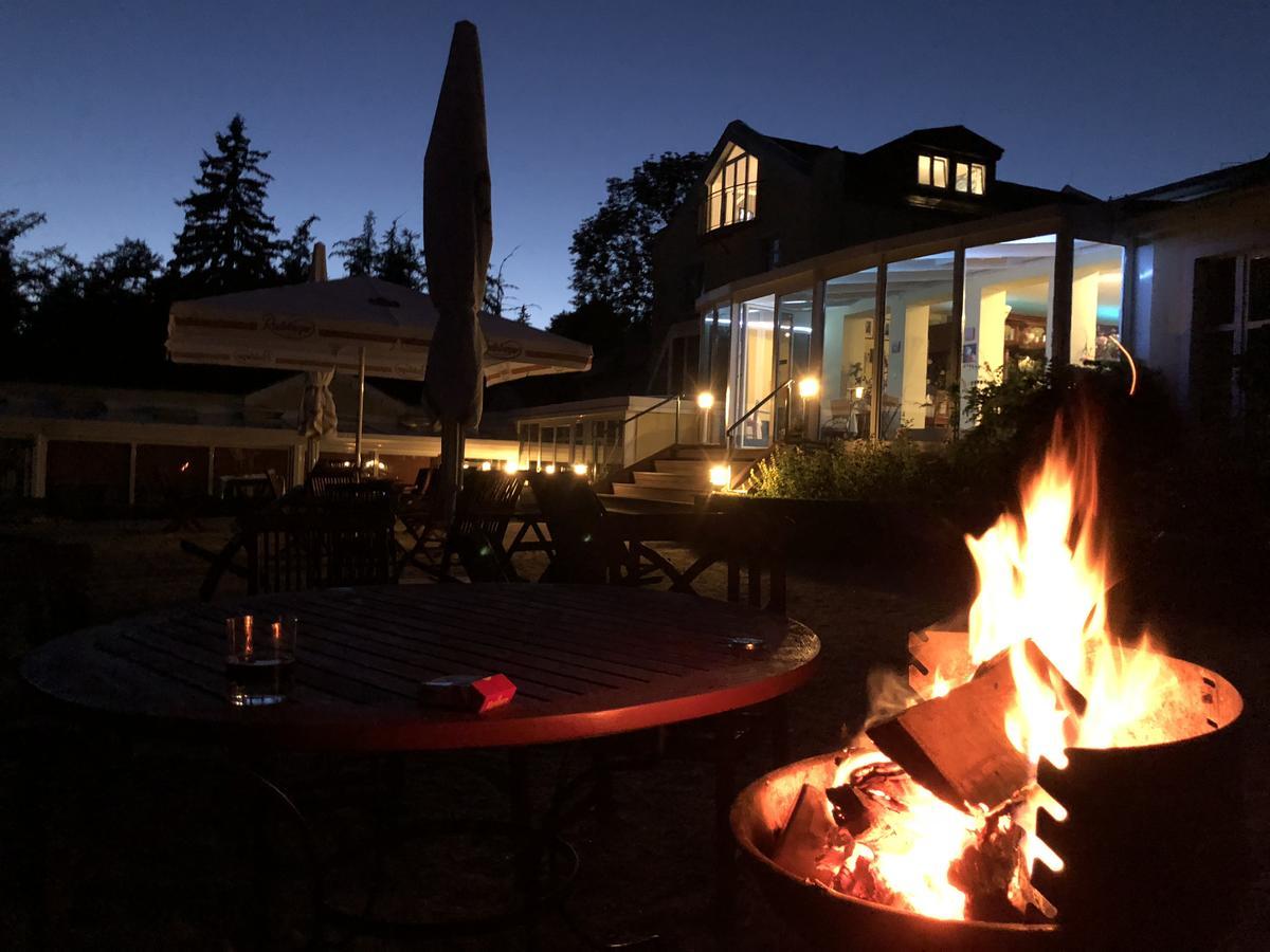 Hotel Quellenpark Bad Elster Bagian luar foto